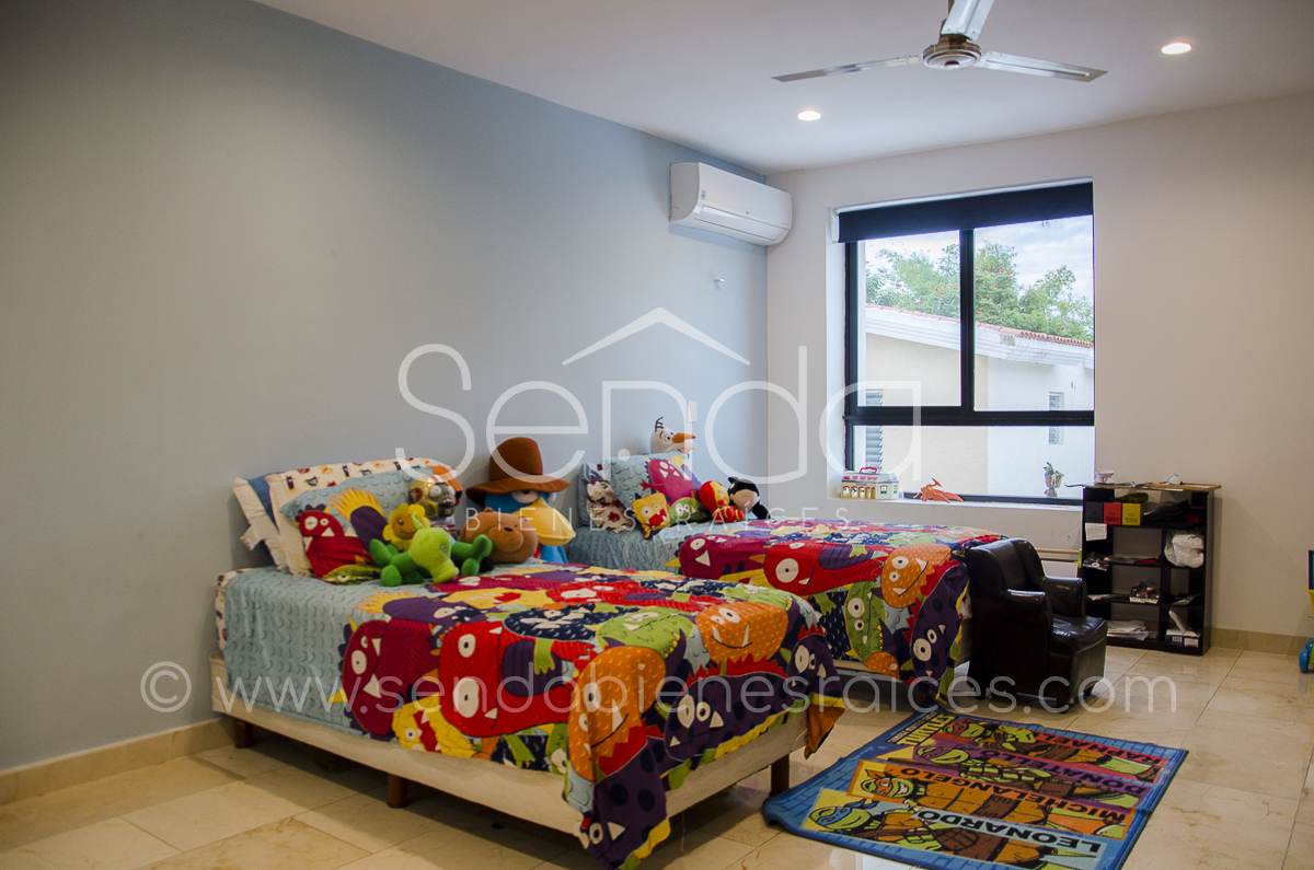 2019-12-03_23_22_26_19KG-38 Casa en venta en La Ceiba -48.jpg
